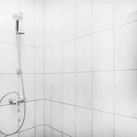 In Near Forest Trails 度假居 Ulicoten