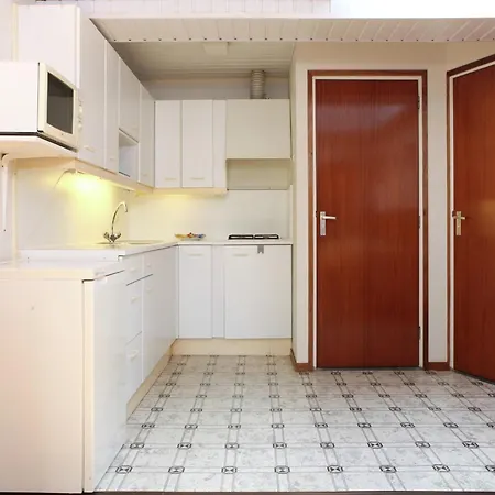 In Near Forest Trails Ulicoten